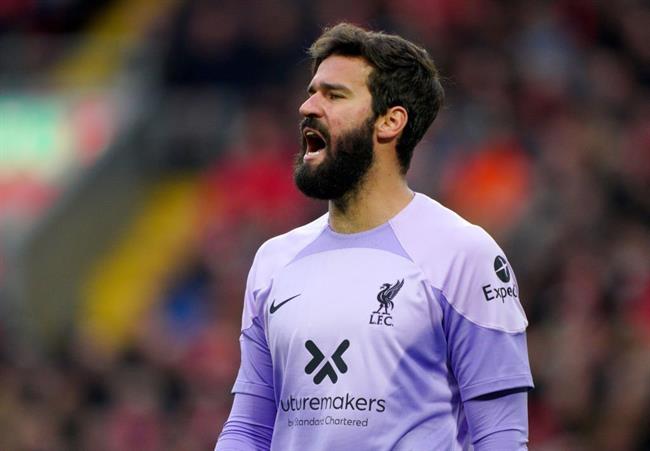 Choáng với khả năng tấn công của Alisson Becker 